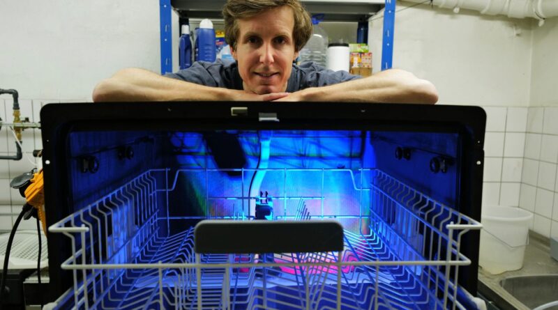 « Albert » prévoit un lave-vaisselle durable de vingt ans pour révolutionner le marché.