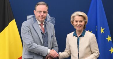 Avoirs russes gelés : Bart De Wever critique le plan erroné de la Commission.