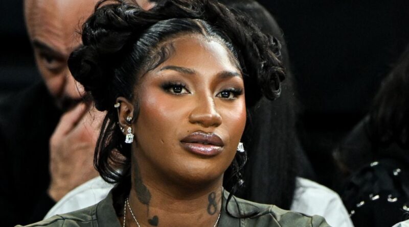 Aya Nakamura réagit aux insultes racistes de l’extrême droite