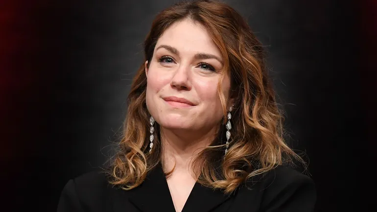 Émilie Dequenne sur scène, lors de l’hommage aux frères Jean-Pierre Dardenne et Luc Dardenne au 12e Festival Lumière à Lyon le 16 octobre 2020