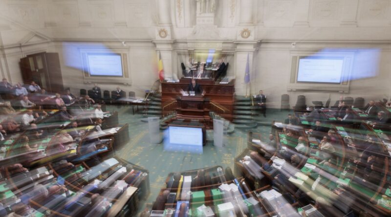 Budget fédéral : la Chambre ne fait pas confiance au gouvernement