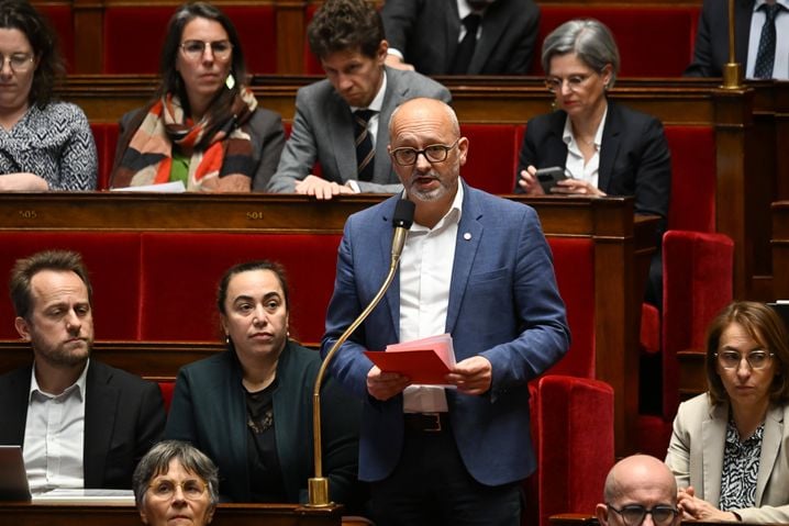Le député écologiste Damien Girard a plusieurs fois demandé la dissolution du groupuscule La Digue.