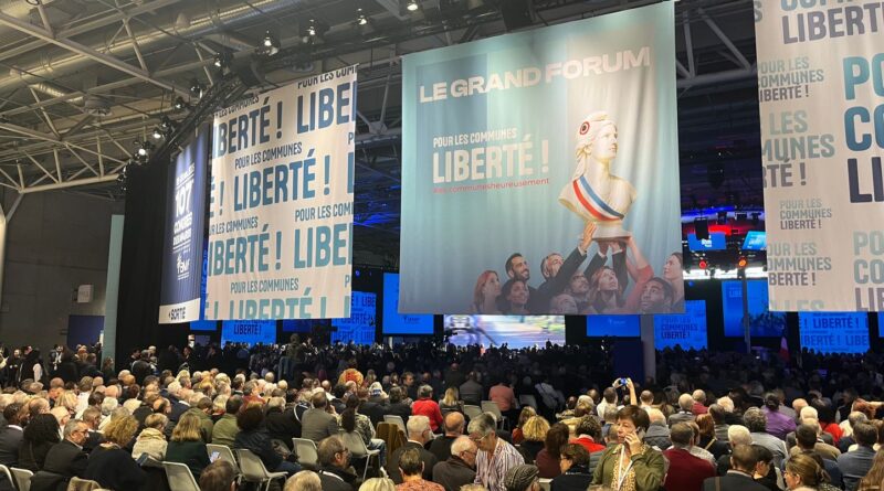 Covid, baisses de dotations et violences : les maires jugent leur « mandat le plus difficile »