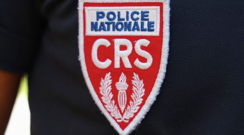 Deux interpellations, neuf policiers blessés lors d'une rave à Istres