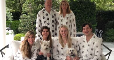 Du supermarché à l’avion, les Américains portent-ils un pyjama ?