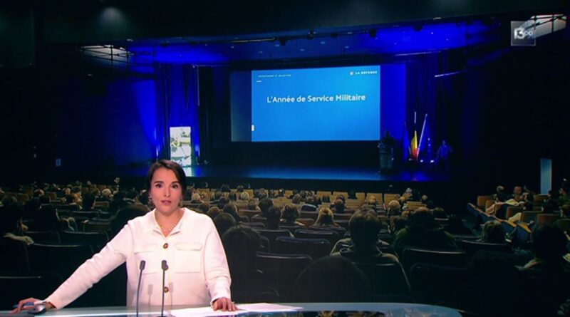 Emmanuel Macron pourrait annoncer le retour du service militaire.