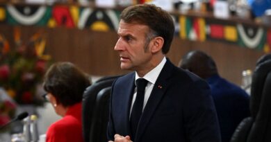 France : Emmanuel Macron annonce un service militaire volontaire pour l'été 2024