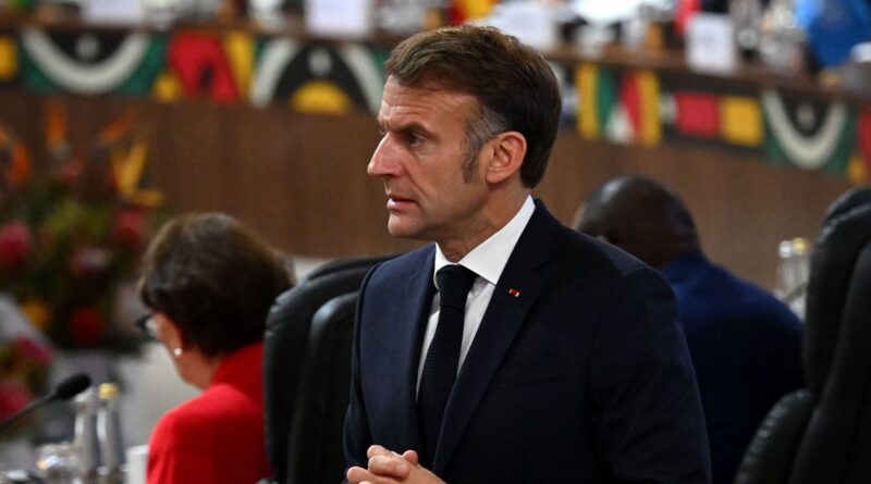 France : Emmanuel Macron annonce un service militaire volontaire pour l'été 2024