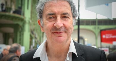 François Morel évoque avec émotion les derniers jours de son épouse.