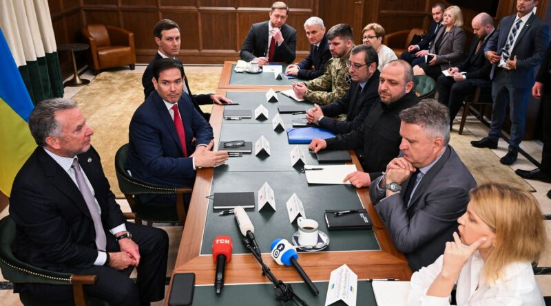 Guerre en Ukraine : États-Unis soutiennent la souveraineté de Kiev, Russie attaque.