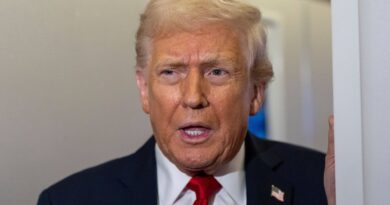 Guerre en Ukraine : Trump soutient son émissaire spécial accusé de collusion avec Moscou.