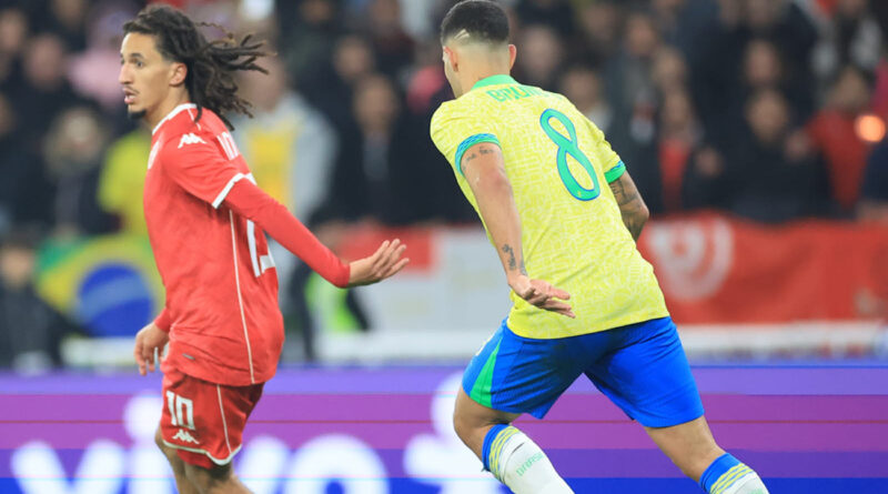 Hannibal Mejbri s'impose comme le nouveau meneur du onze national.