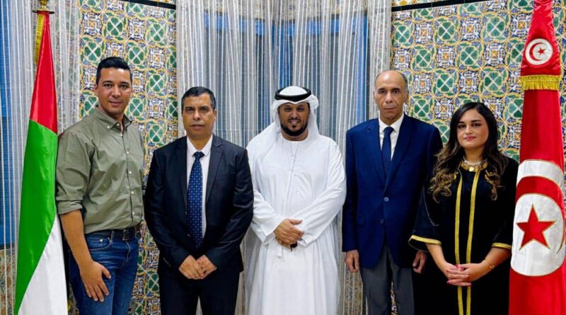 L’ambassade de Tunisie à Abou Dhabi honore Amer Abdallah.