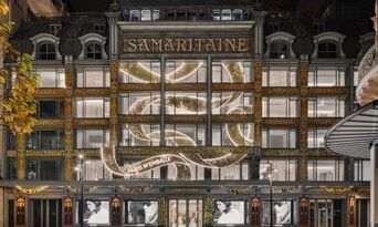 Les vitrines de Noël ne rivalisent pas avec le commerce en ligne.