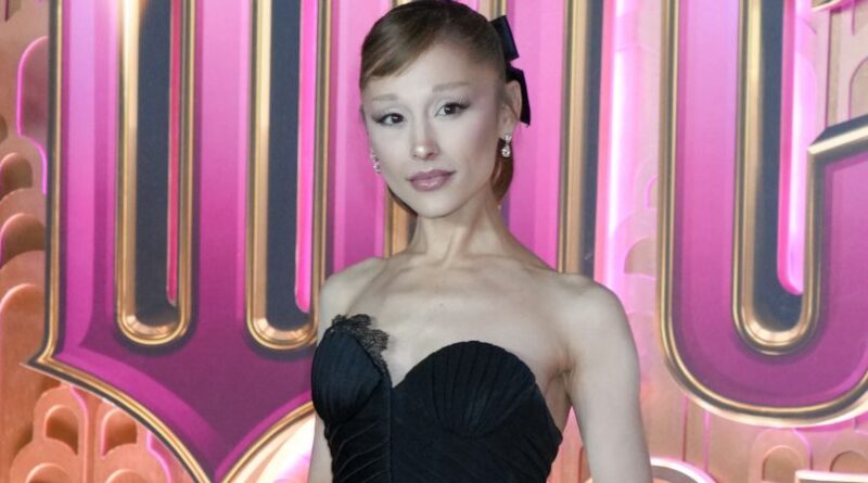 L'homme ayant agressé Ariana Grande à l'avant-première de « Wicked : For Good » est banni de Singapour.