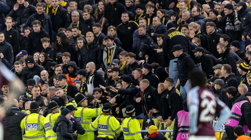 Ligue Europa : Les ultras des Young Boys attaquent Malen et s'affrontent à la police anglaise.