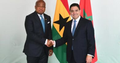 Nasser Bourita et l’homologue ghanéen échangent sur les enfants soldats.