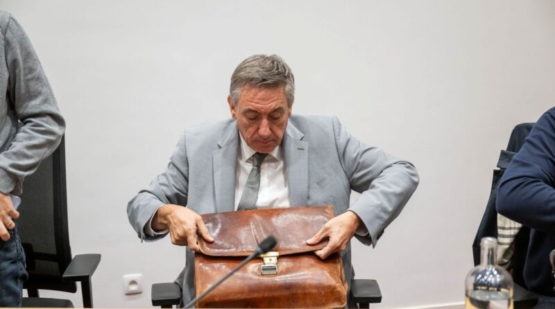 Réforme des pensions : Jan Jambon annonce que le bonus-malus ne commencera pas en janvier 2026.