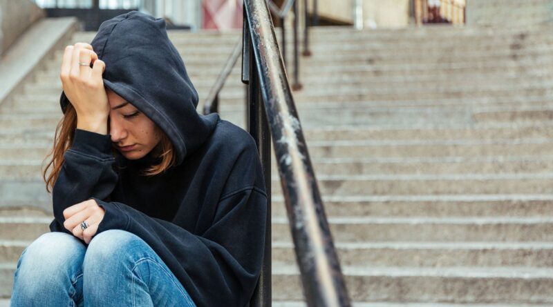 Santé mentale des jeunes : indicateurs alarmants, risque d'épidémie.