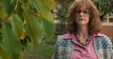 « Stranger Things » : L'actrice de Mme Harris est très spéciale.