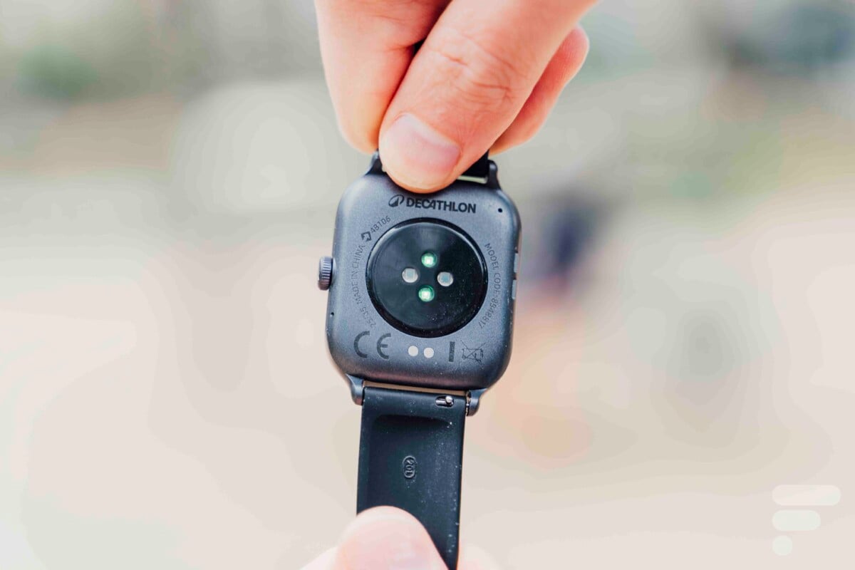 Le capteur cardio de la Decathlon Fit 100
