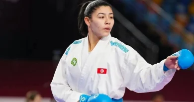Wafa Mahjoub remporte la médaille de bronze aux Mondiaux de karaté en Égypte.
