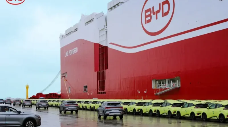 + 260 % en un an : explosion des exportations de voitures électriques chinoises