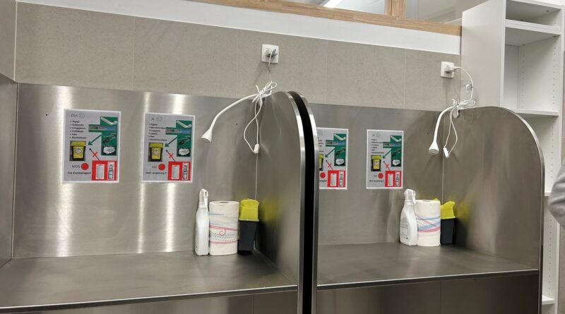 Absence prolongée de la bourgmestre de Molenbeek : Clerfayt ne voit pas de motif pour la démettre.