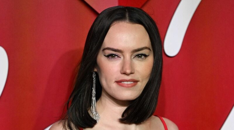 Adam Driver et Daisy Ridley se prononcent pour une suite de « Star Wars »