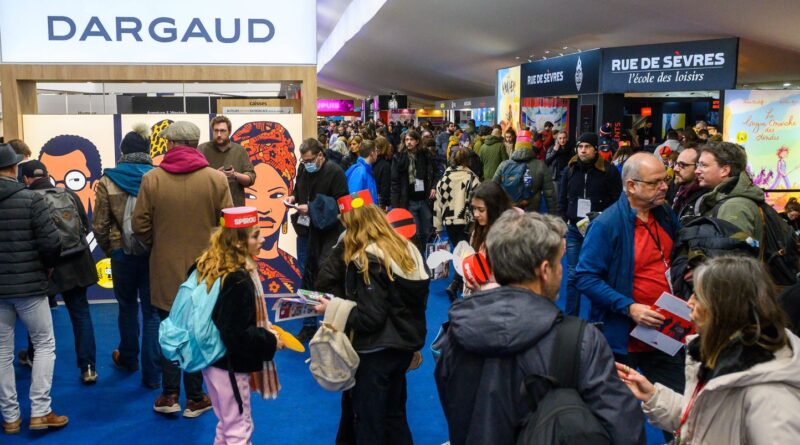 Annulation du Festival d'Angoulême 2026, la société blâme les financeurs publics.