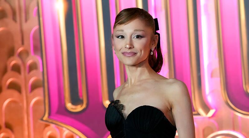 Ariana Grande répond aux critiques sur son corps avec amitié.