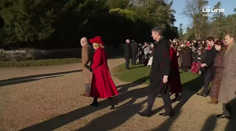 Bénédiction "Urbi et Orbi" : le pape Léon XIV appelle Ukraine et Russie au dialogue