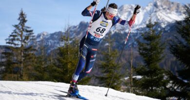 Biathlon : Eric Perrot et les Français en lice pour la victoire.