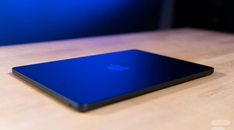 Boulanger ne propose plus de MacBook Air M2 à 699 € pour le 31 décembre.