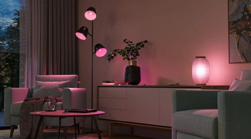 Boulanger propose une remise de -50 % sur le pack Philips Hue Noël.