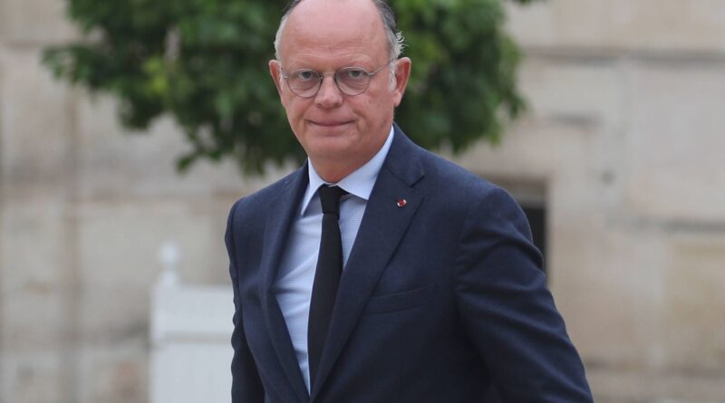 Budget 2026 : Edouard Philippe sous critiques des soutiens de Lecornu