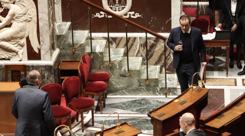 Budget 2026 : Lecornu demande une loi spéciale après l'échec du conclave des parlementaires