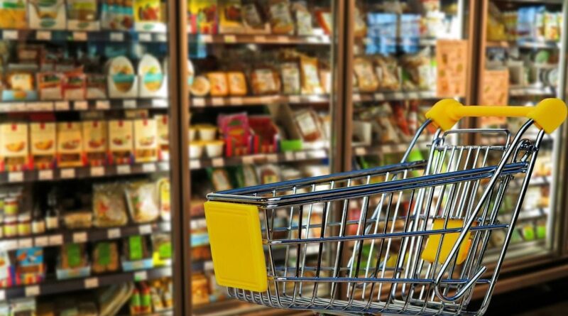 Canada : Déguisés en pères Noël, vol de 3.000 dollars de nourriture