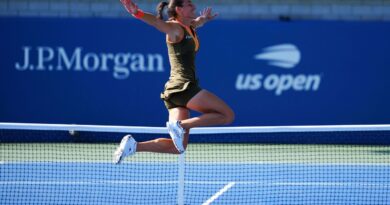 Caro Garcia refuse une offre d'un opérateur de paris sportifs.