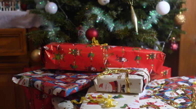 Ces relous ne trouvent jamais d'idées de cadeaux pour Noël
