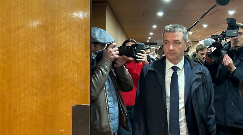 Chantage à la sextape : Gaël Perdriau démissionne après sa condamnation.