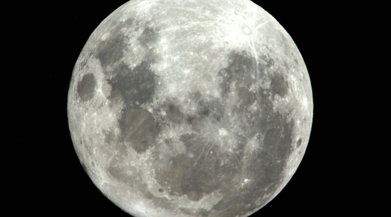 Conquête spatiale : Trump préfère un retour sur la Lune à Mars.