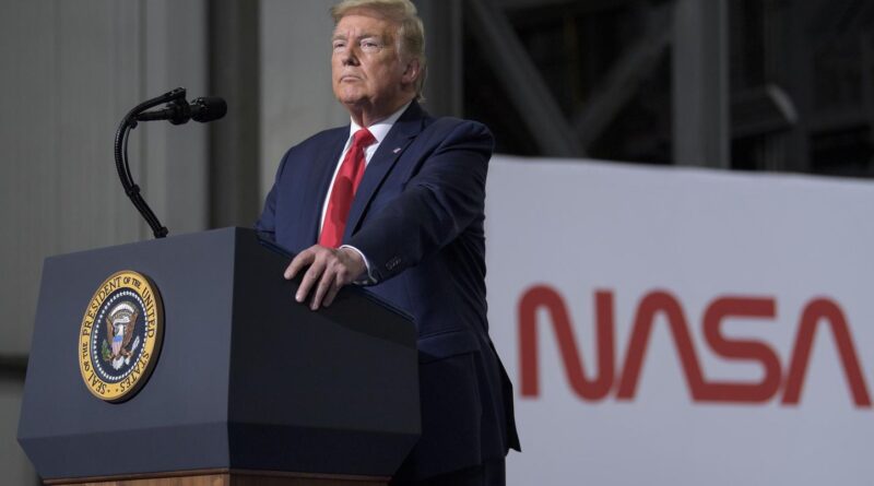 Donald Trump privilégie la Lune plutôt que Mars : explications.