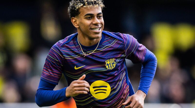 Dubaï : Lamine Yamal ne joue pas au foot seul sur la plage