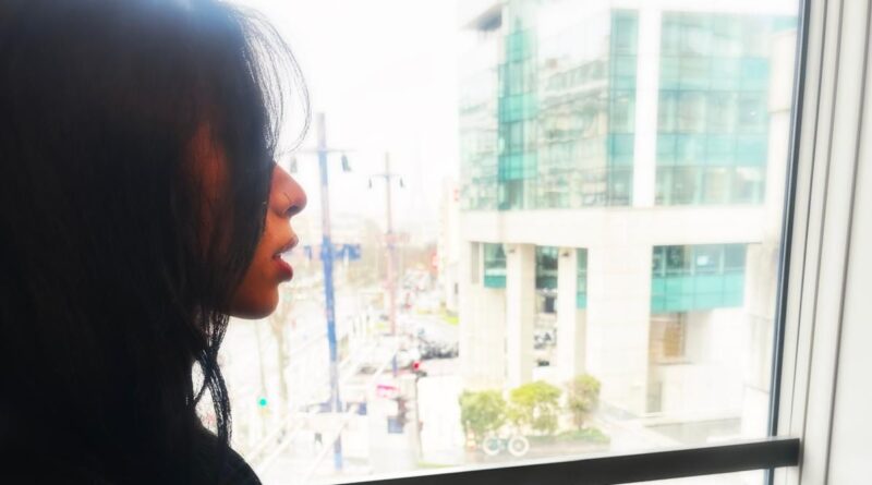 « Elle a tué ma vie » : le récit tragique de Sana sur Daesh.