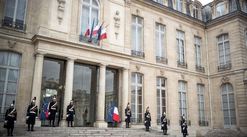 Elysée : Un salarié de l'État ne dérobe pas assiettes et tasses en porcelaine