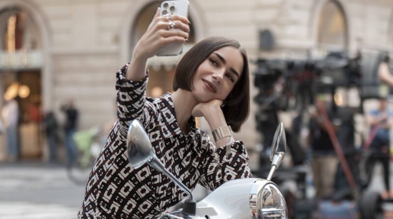 « Emily in Paris » : Pourquoi ne pas continuer à regarder des séries nulles ?