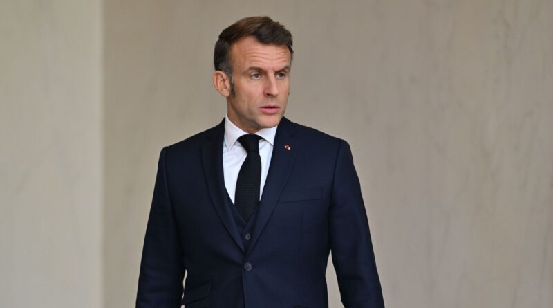 Emmanuel Macron ne parvient pas à faire retirer une vidéo truquée.