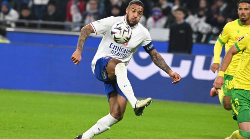 EN DIRECT : Lorient - OL, Mvogo préserve le score face à Tolisso.