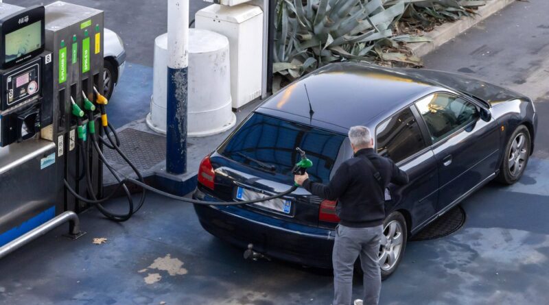 Essence : Augmentation des tarifs à la pompe au 1er janvier.